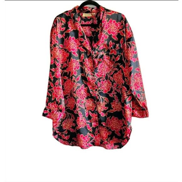Victoria's Secret Other - Vintage Victoria's Secret Large Button Front Sleep Shirt Black Red Floral Satin